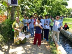 Lintas Relawan Prabowo-Gibran Melakukan Giat Bagi Nasi Kotak Gratis Di Beberapa Titik Diwilayah Bondowoso