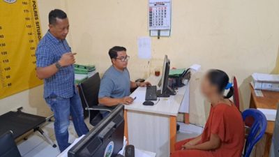 Wanita Paruh Baya Asal Besuki Diamankan Satresnarkoba Polres Situbondo, 8 Paket Sabu dan Barang Bukti Lain Disita