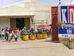 Parkir Sembarangan Di Depan Swalayan Baru, Jalan Sucipto Jadi “Arena Macet” Tanpa Pengawasan