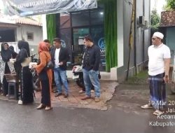 PT Amanah Barokah Haramain Group Kembali Gelar Aksi Berbagi Takjil di Besuki