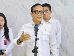 Miris Ternyata Maling Uang Rakyat Juga: Pejabat yang sok bersih dan sok suci Serta Sok Jadi Pahlawan Emanuel Ebenezer Akhirnya ditangkap KPK Hari ini