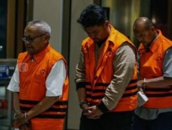 Tunai Sudah Janji Bakti KPK Untuk Situbondo Pasca Tim Penyidik KPK Tahan Lima Tersangka Baru Kasus Mega Korupsi Dana PEN Situbondo, Jerat Jaringan Kontraktor Besar 